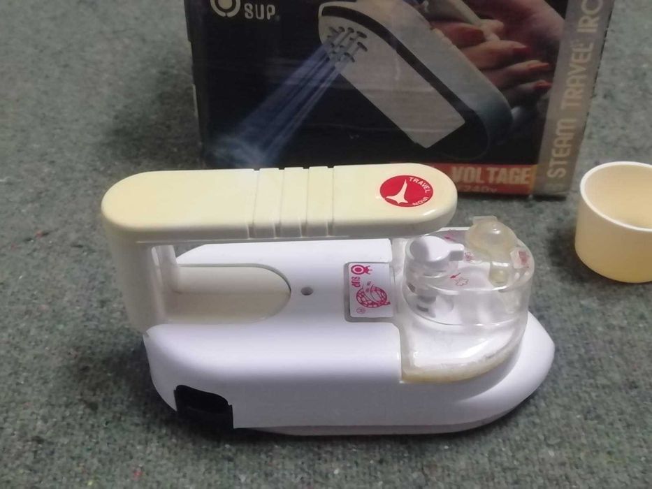 Mini Ferro de engomar de viajem SUP TSK-702