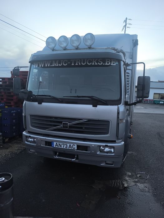 Volvo FL4 em muito bom estado