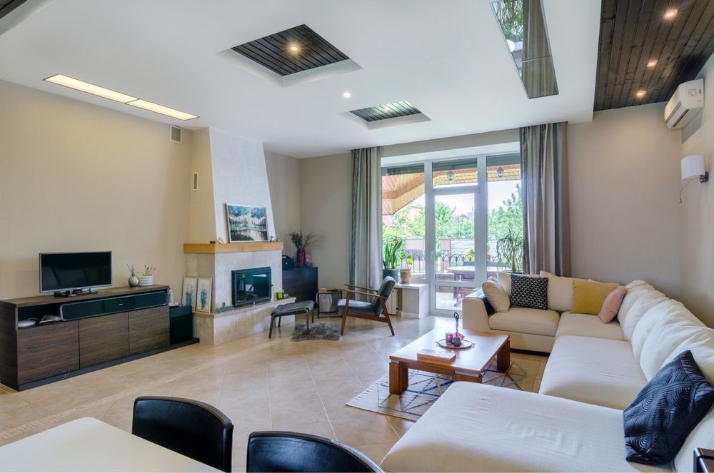 Стильний та сучасний будинок