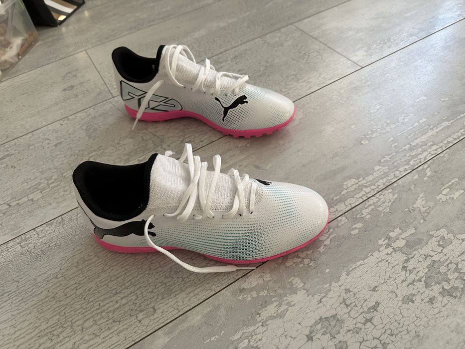 Продаю сороконожки Puma