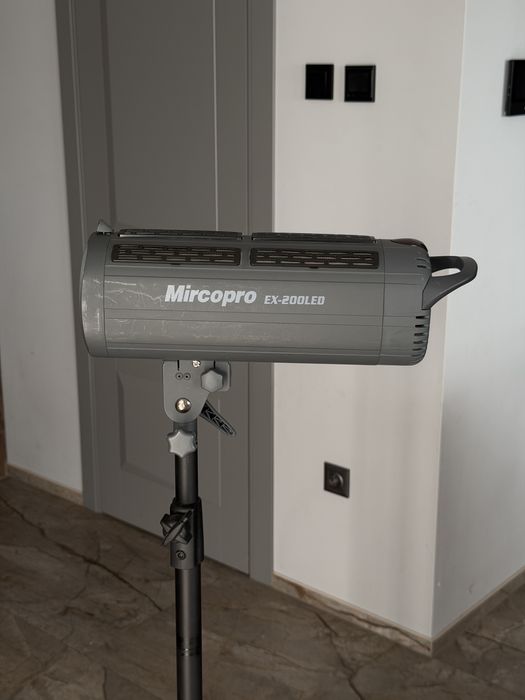 Світло MicroPro EX-200LED
