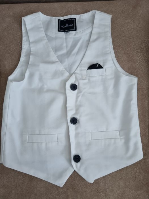 Білий смокінг/костюм р. 130