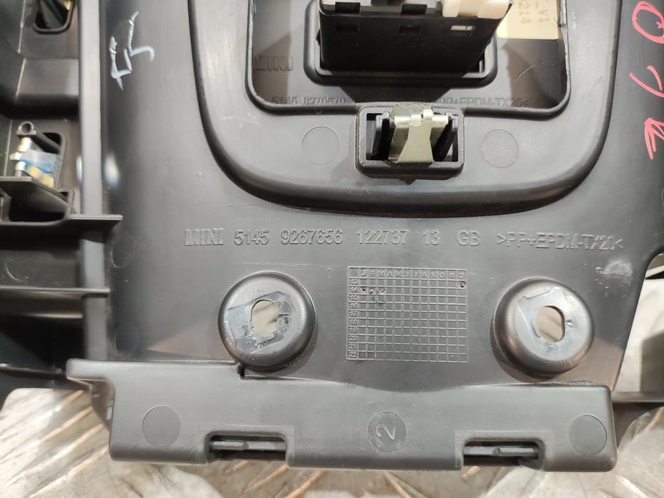 Painel Da Consola Central Entrada USB AUX Mini Cooper F56