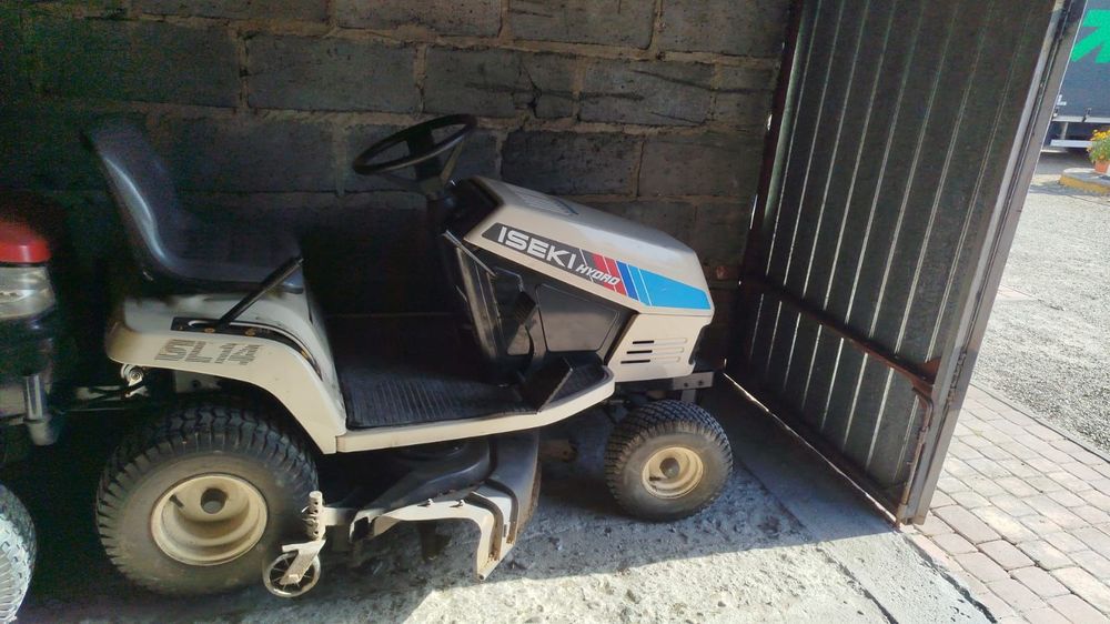 Sprzedam traktorek-kosiarkę ISEKI HYDRO SL14