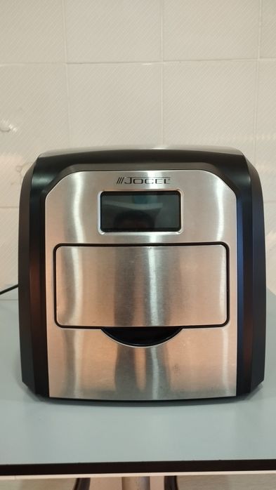 Máquina de fazer gelo