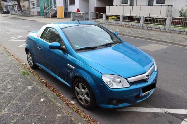 Opel Tigra 1.8, niski przebieg, oryginalny lakier