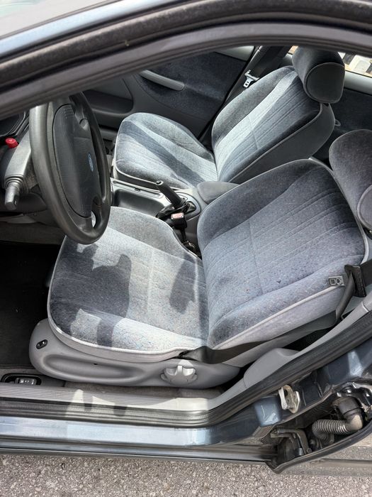 Ford Mondeo 1.8 ano 1993
