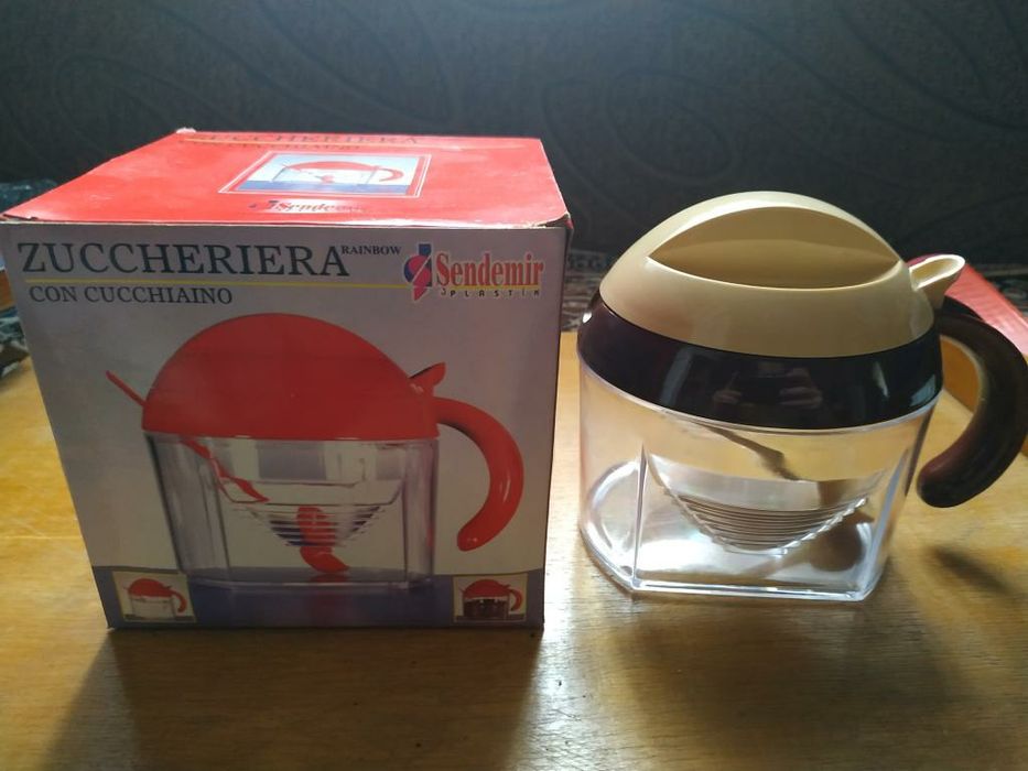 Набор для специй солонка и перечница, Сахарница.