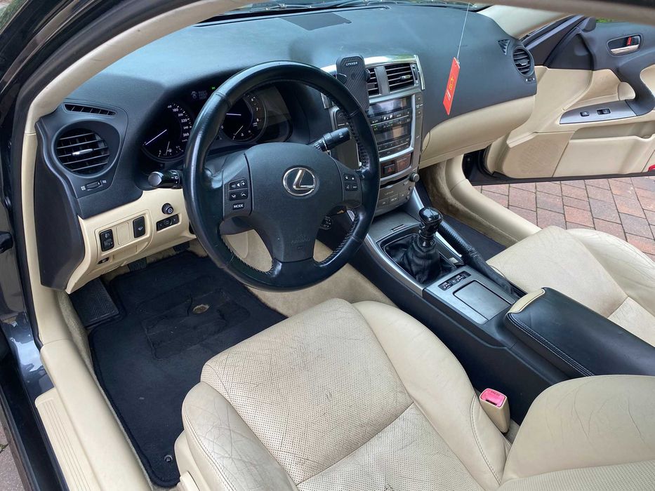 LEXUS IS 250 2.5 V6 Benzyna Europa  bananowe skóry po przeglądzie
