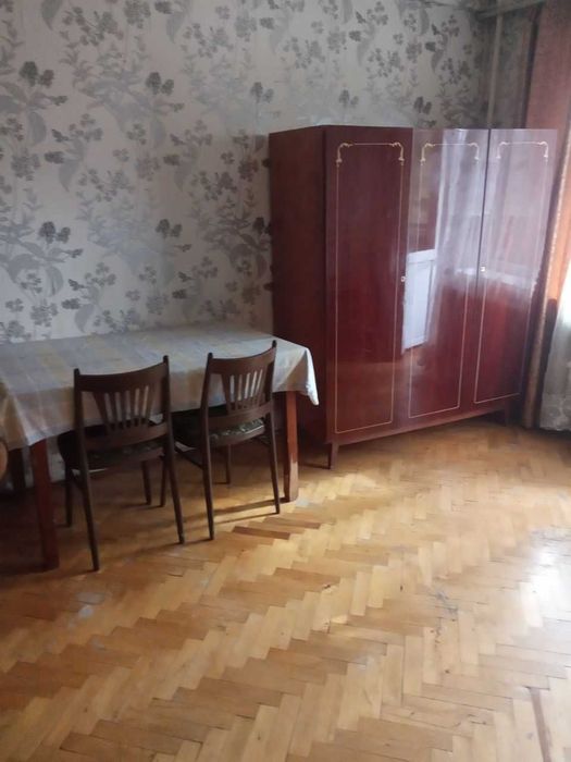 Строителей, 1-к хорошая квартира, метро Дарница