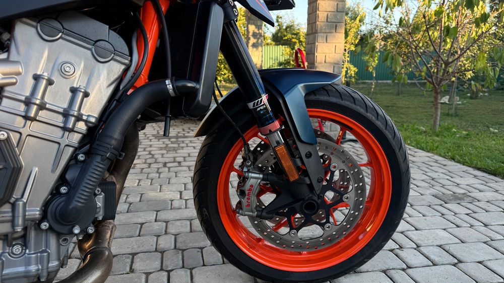 Мотоцикл KTM Duke 890 R 2022