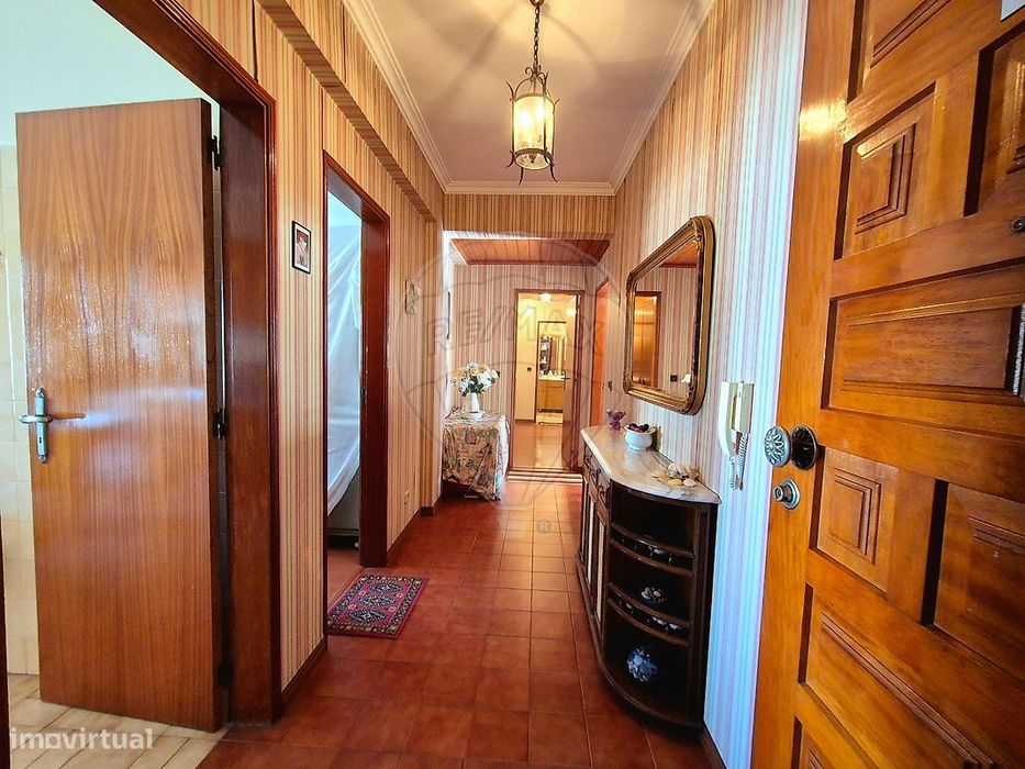 Apartamento T4 para venda