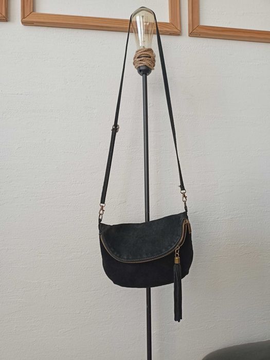 Skórzana zamszowa  torebka czarna