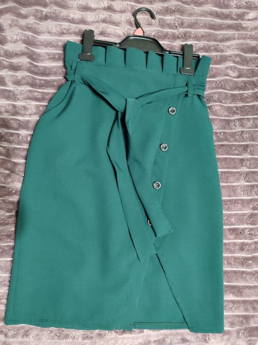 Спідниця юбка міді