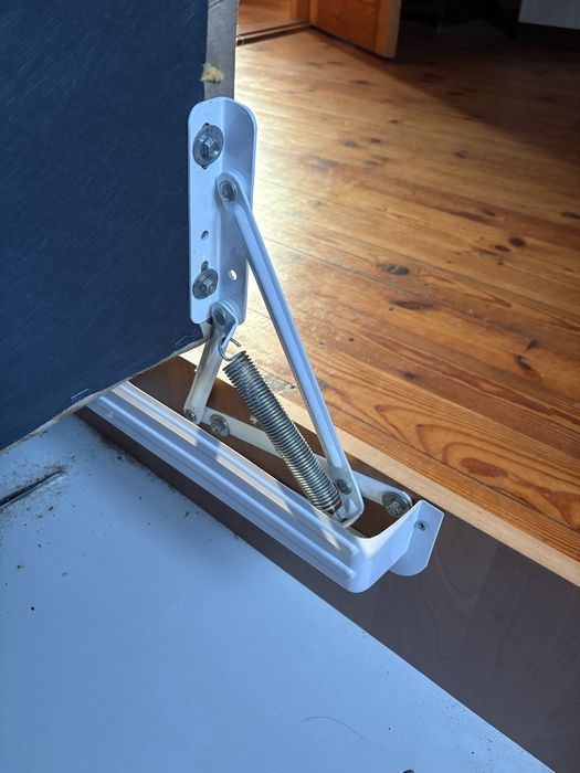 Ліжко під перетяжку