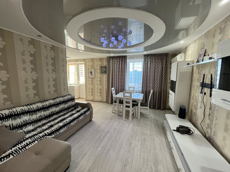 Продаж 3 кімнатної квартири в Центрі, вул. Садова