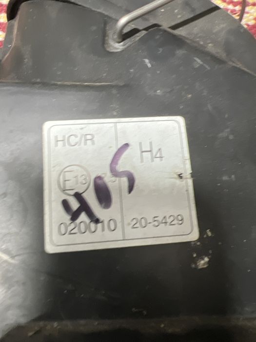 Ótica lado direito Peugeot 405 D