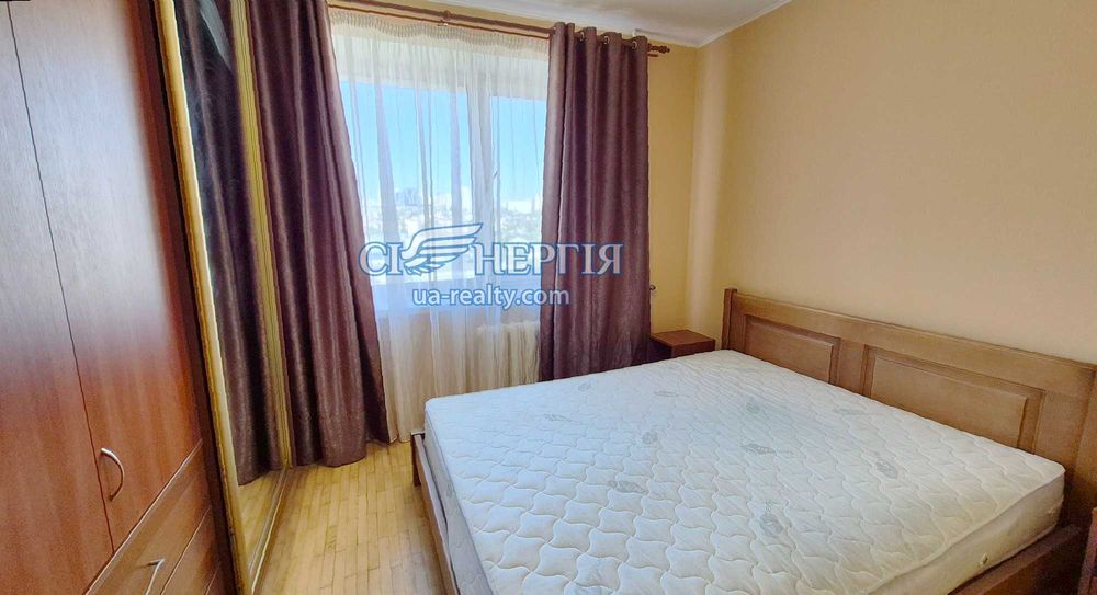 3-кім 67м.кв. Феодосійська, 4 метро Деміївська