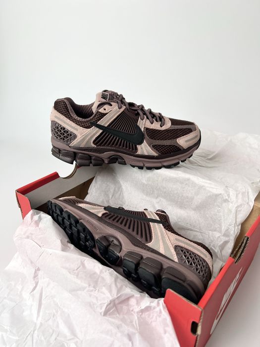 Оригинал Nike Zoom Vomero 5 Plum Eclipse (FV1166 200) летние найк зум