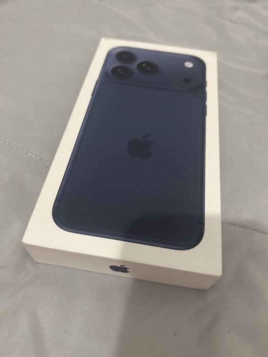 17 pro max azul 256gb