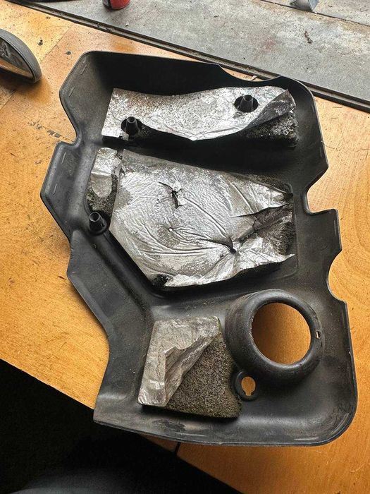 Крышка двигателя декоративная ваз Лада калина 118