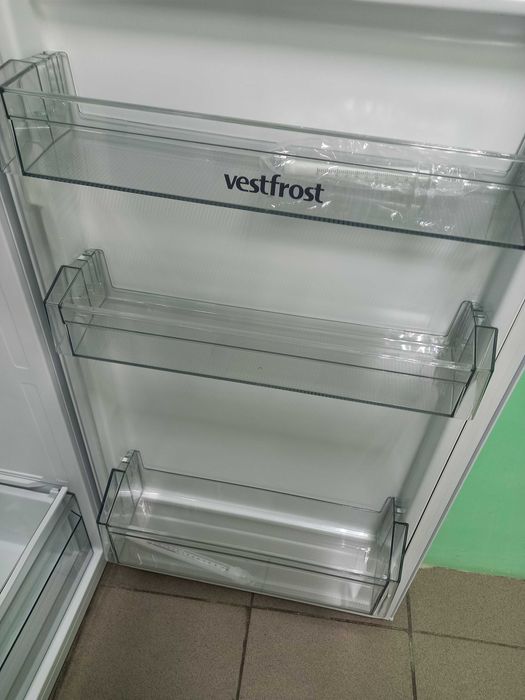 Продам холодильники