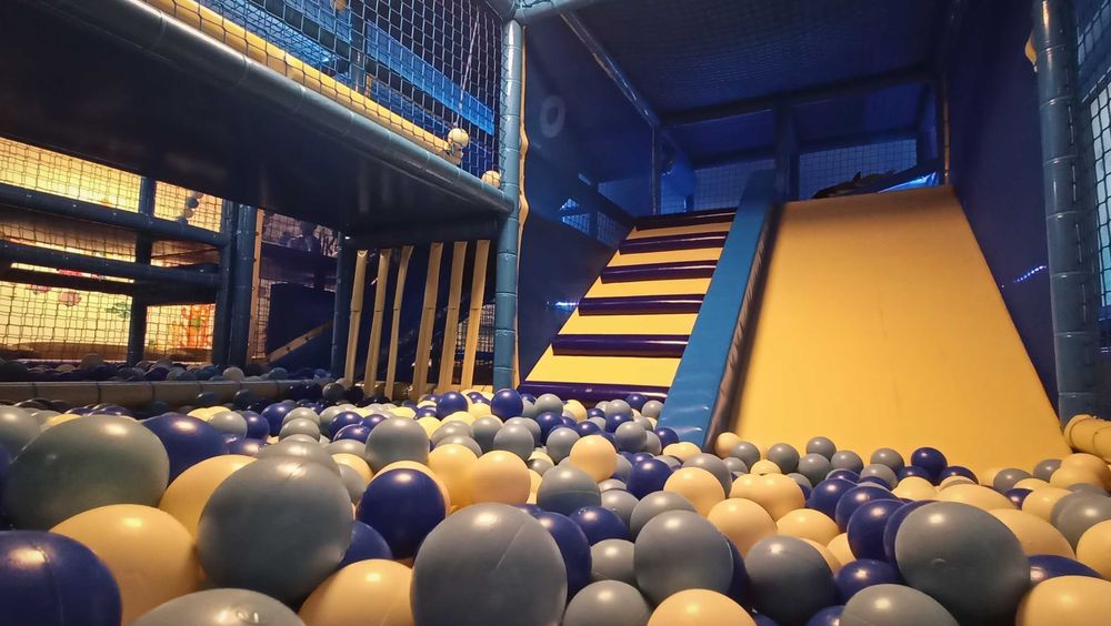 Konstrukcja sali zabaw, małpi gaj 4,6x6m