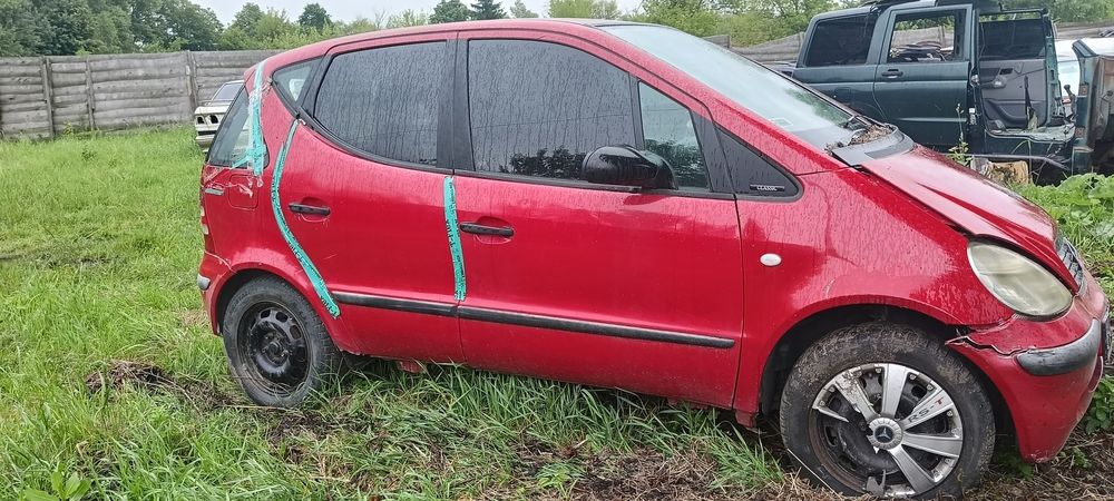 Бампер крыло крило Мерседес а140 mercedes a140 w168