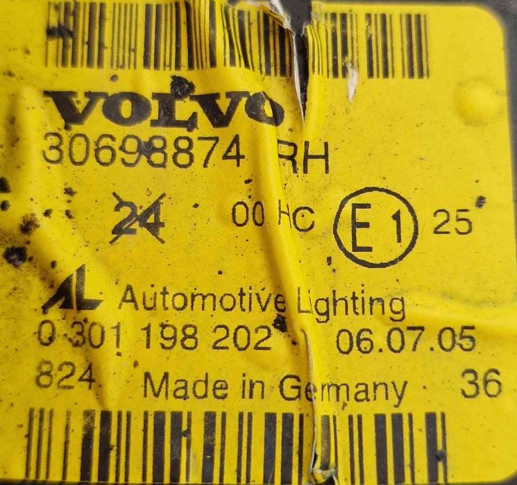 Ótica / Farol Direito 0301198202 - VOLVO S40 II
