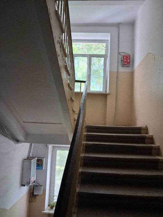 ДЕРЖАВНІ програми - так! 3-кімнатна квартира З РЕМОНТОМ на пр.Лесі Українки (пр.Гагаріна).