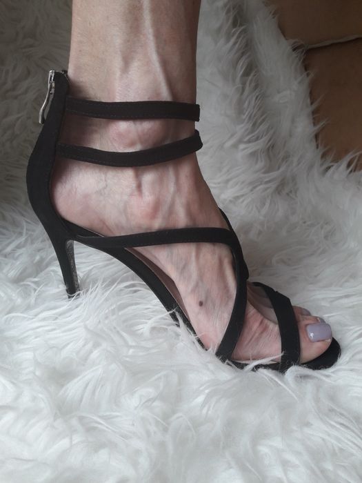 Sandały na szpilce Solo Femme