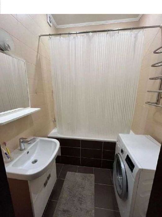 Простора 2-кімнатна квартира 73 м2 ЖК Сонячний пр. Науки 30