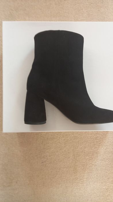 Czarne botki Eva Minge rozmiar 36