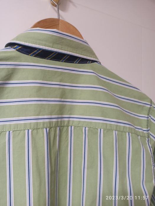 Świetna, klasyczna w paski koszula