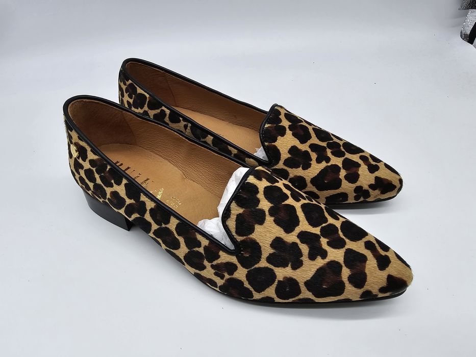 Sapatos Ruika pêlo Leopardo novos