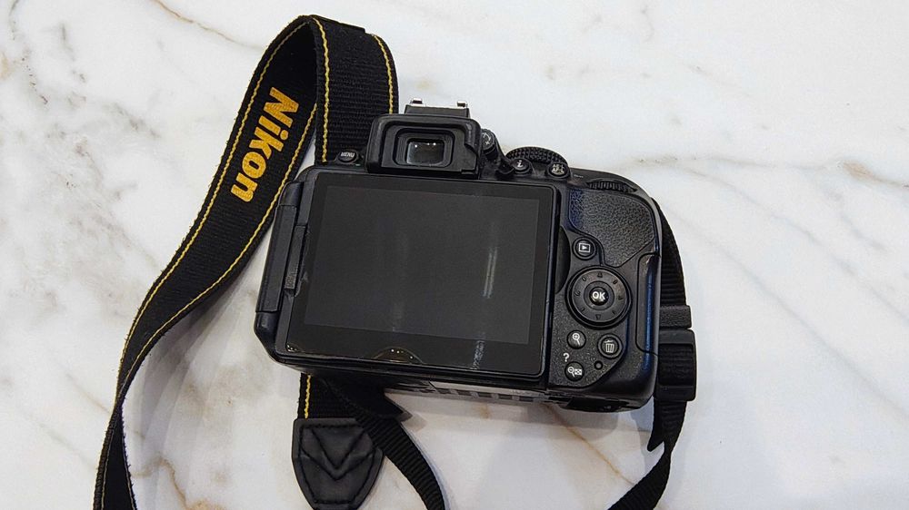 Nikon d5300 18mm 105 vr kit