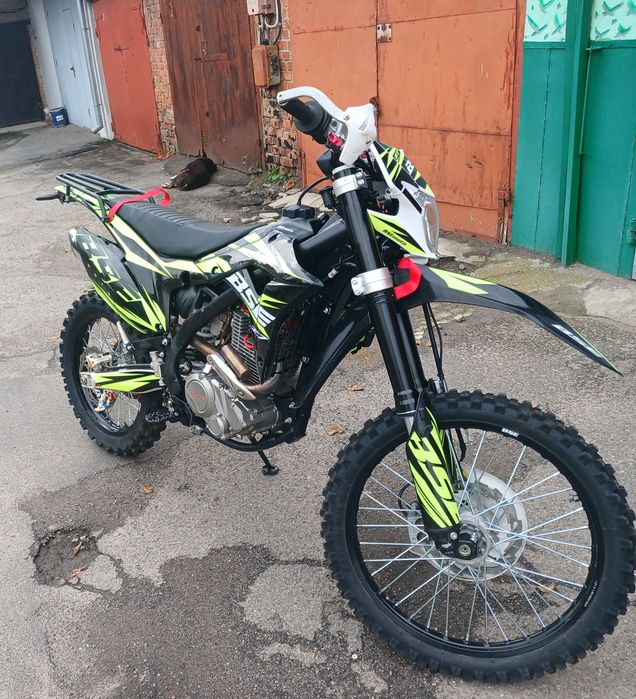 BSE J 11 Enduro..