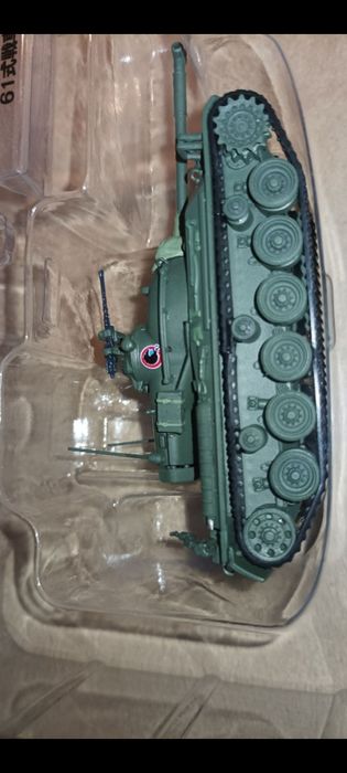 Model podstawowego czołgu  japońskiegoi  Type 61 Deagostini