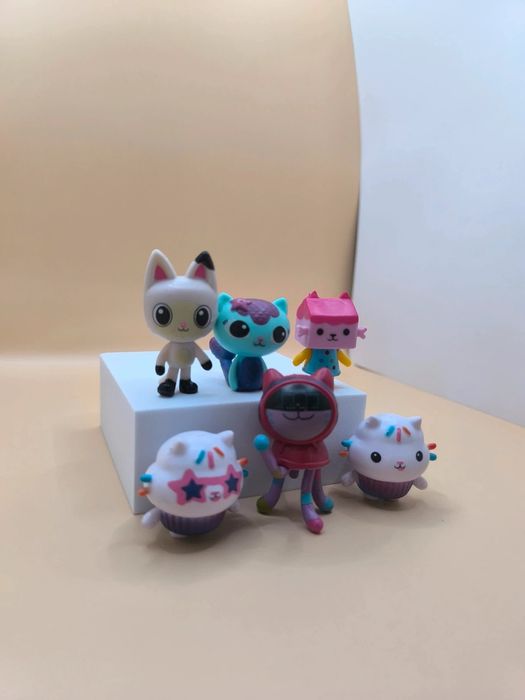 Figurki koci domek Gabi