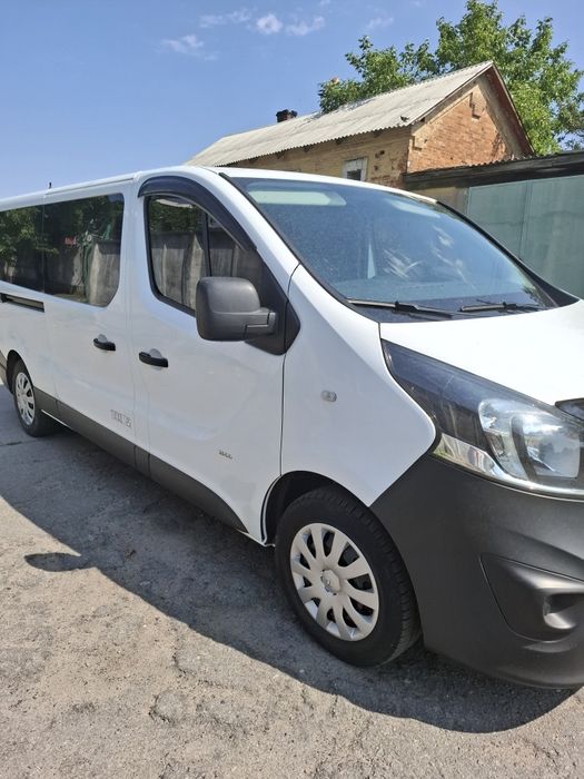 Продам Opel Vivaro 2016
