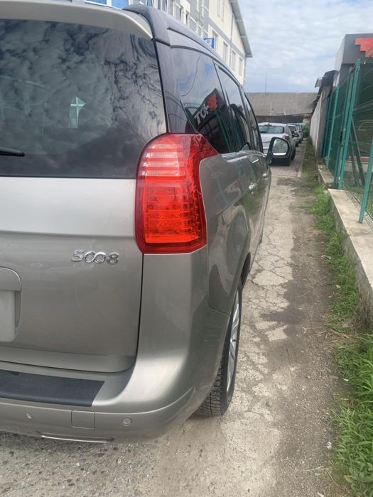 Продам авто Пижо 5008