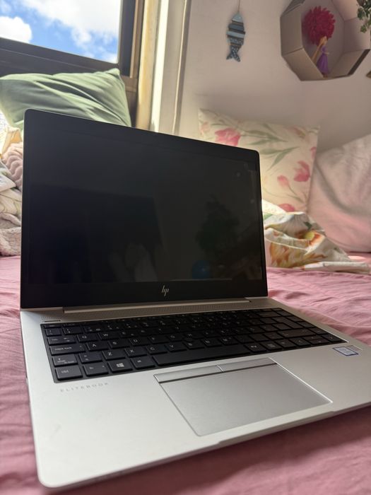 Notebook HP Prateado com Windows – Excelente Estado