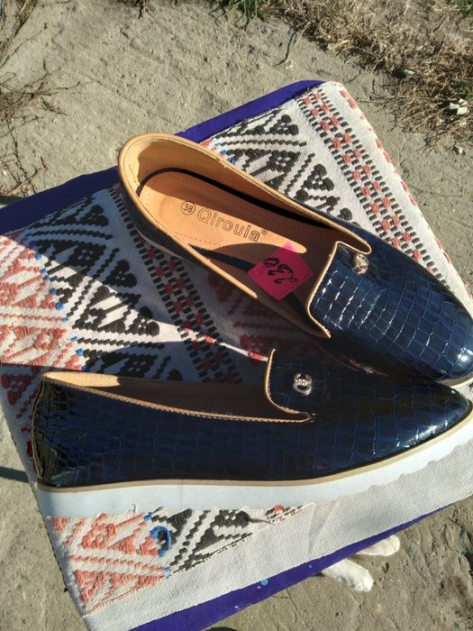 Продам женские балетки