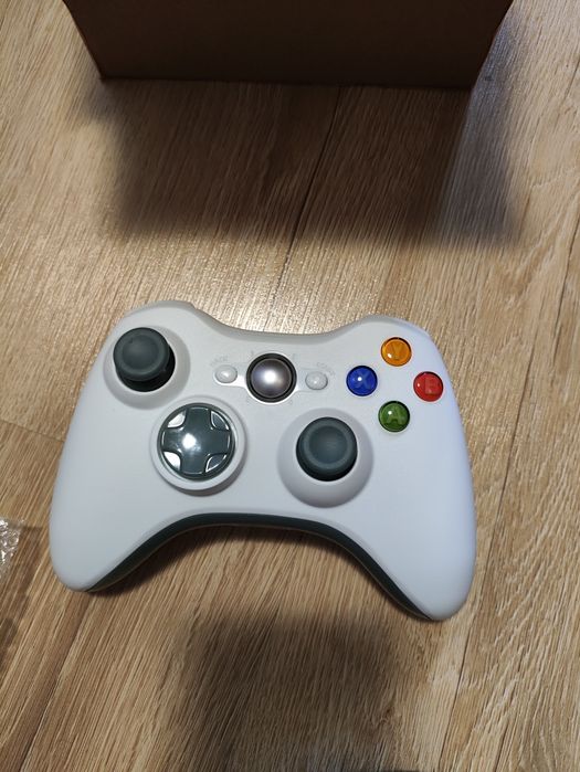 Pad bezprzewodowy do xbox360 i PC.