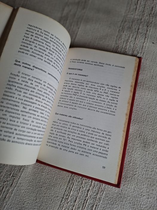 Livro técnico Rádio e Televisão