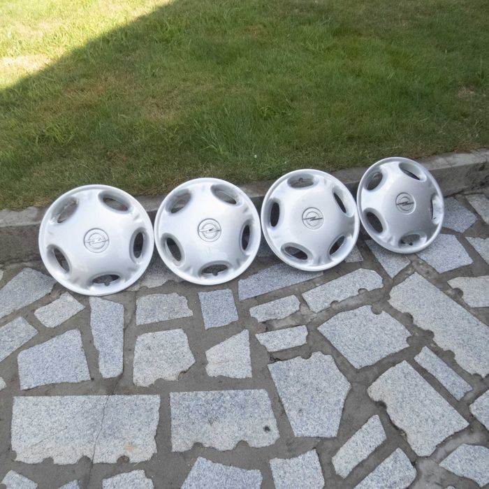 4 Rodas (Opel Corsa B) Jante 13 Com Tampas E Pneus