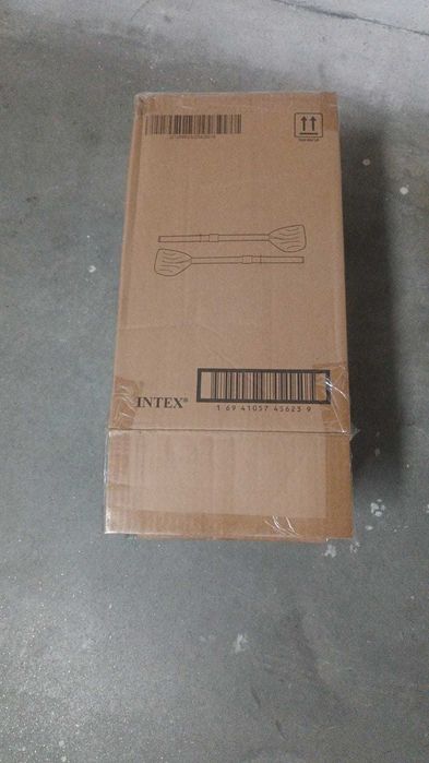 Selling Intex Oars444953048730849280