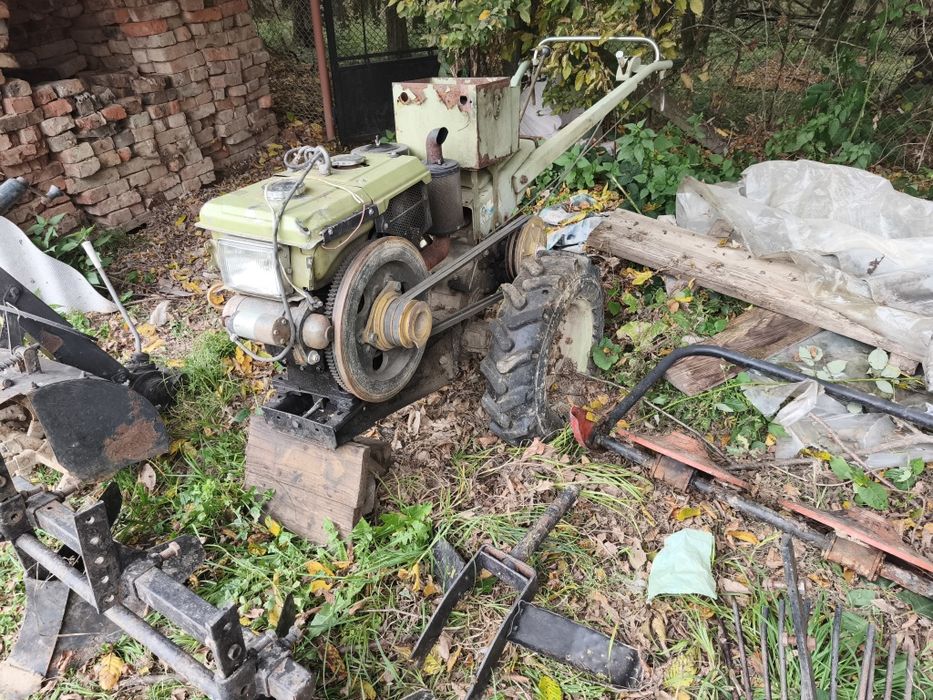Продам мотоблок із прицепом,косілкою,плугом,фрезою,копачкою,
