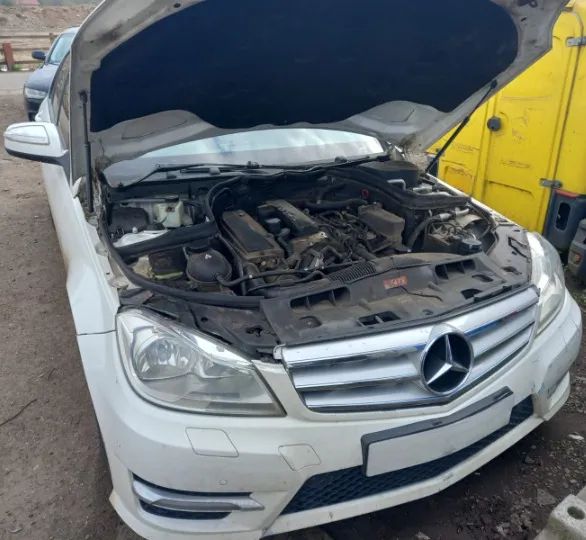 MERCEDES CLASS C W204 AMG SPORT 2008 PEÇA PEÇAS FRENTE COMPLETA MOTOR