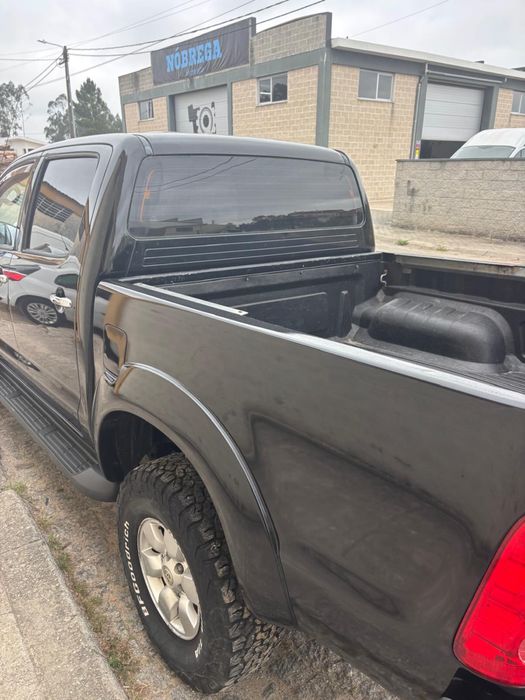 Toyota Hilux 3.0 D-4D Tracker — Cabine Dupla 4x4